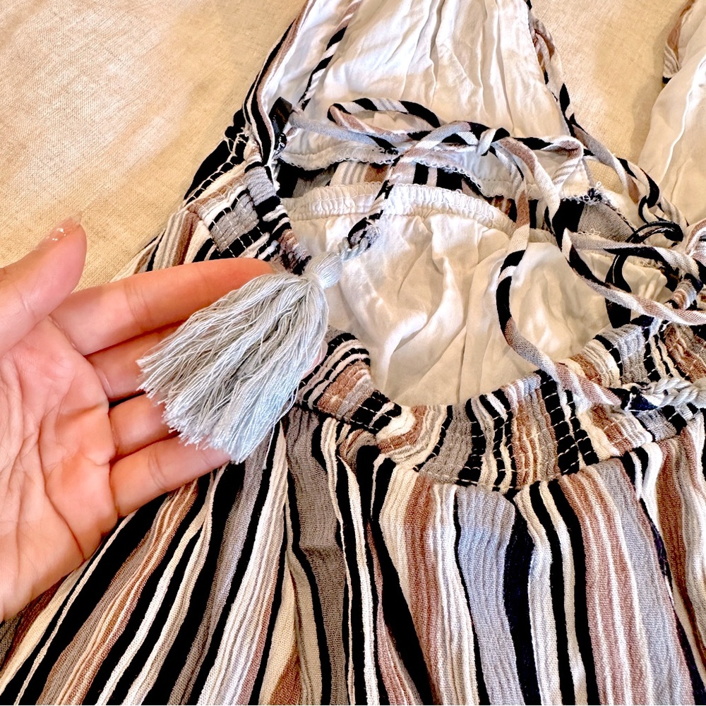 Lulu's Dress - Picture 11 of 12